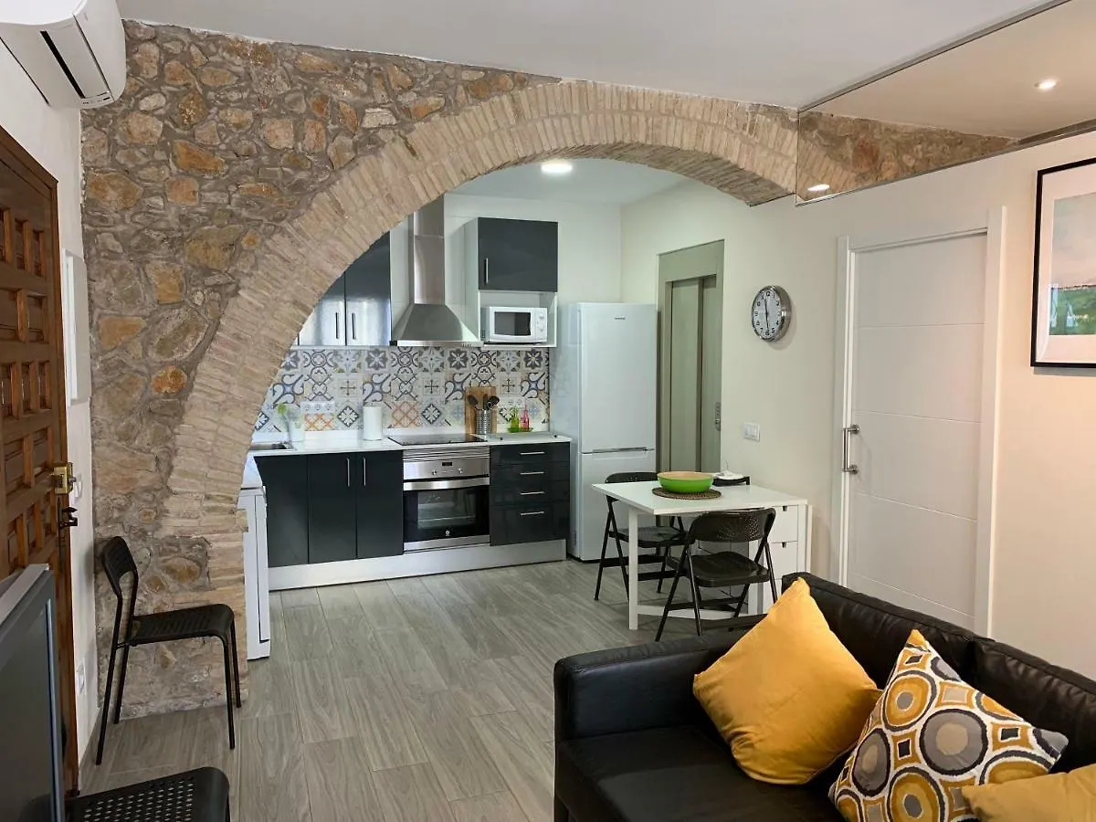Pintor Massanet - Casa De Piedra Adaptada En Lescala L' Escala Spanje